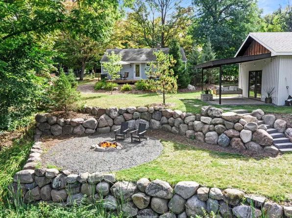 10 Woodlawn Ave, Tonka Bay, MN 55331
