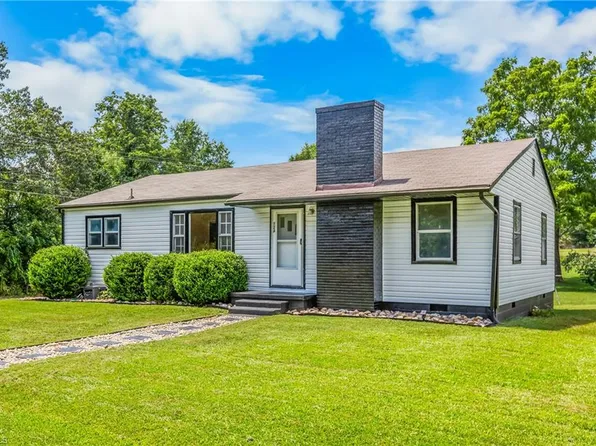 124 Dillon St, Winston Salem, NC 27107