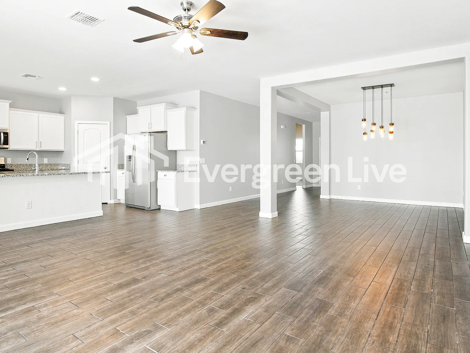 4 bed, 3.0 bath, 2425 sqft, $2,145 — Photo 4