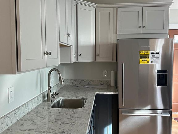 3rd image of 26 Bower St #1