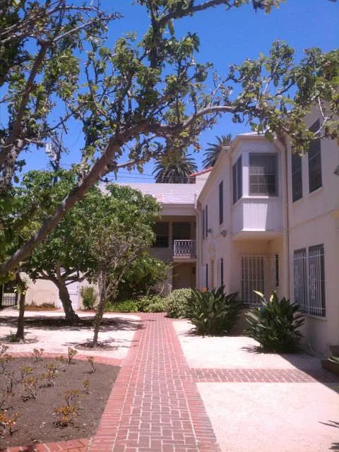 1 bed, 700 sqft, $2,595 — Photo 2