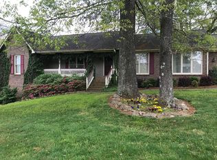 106 Squirrel Dr, Huntsville, AL 35811