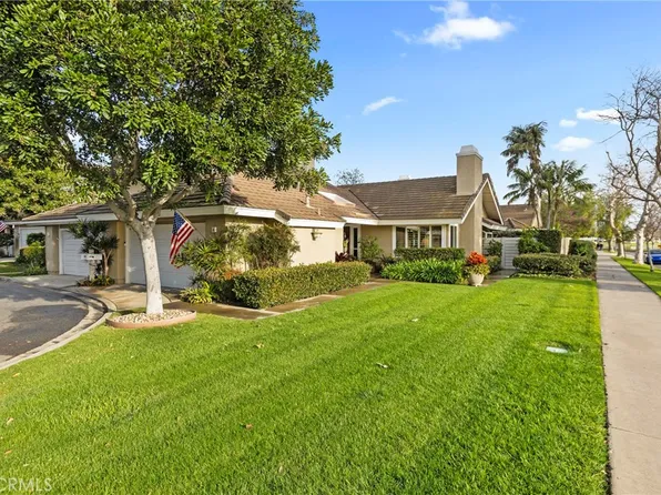 9 Singingwood #35, Irvine, CA 92614