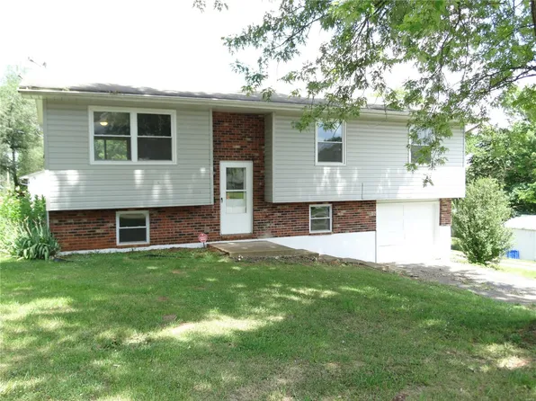 1102 Louise St, Potosi, MO 63664