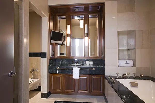 Sold by Corcoran | media 17
