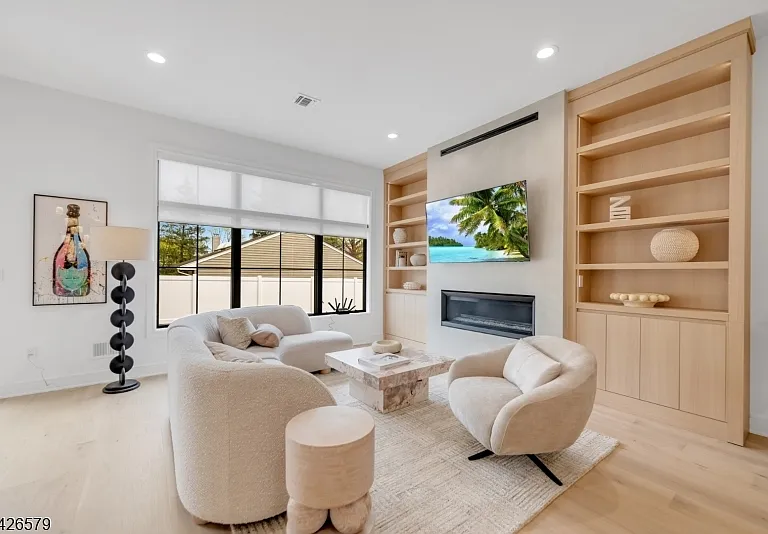 27 Feldman Ct — Photo 6