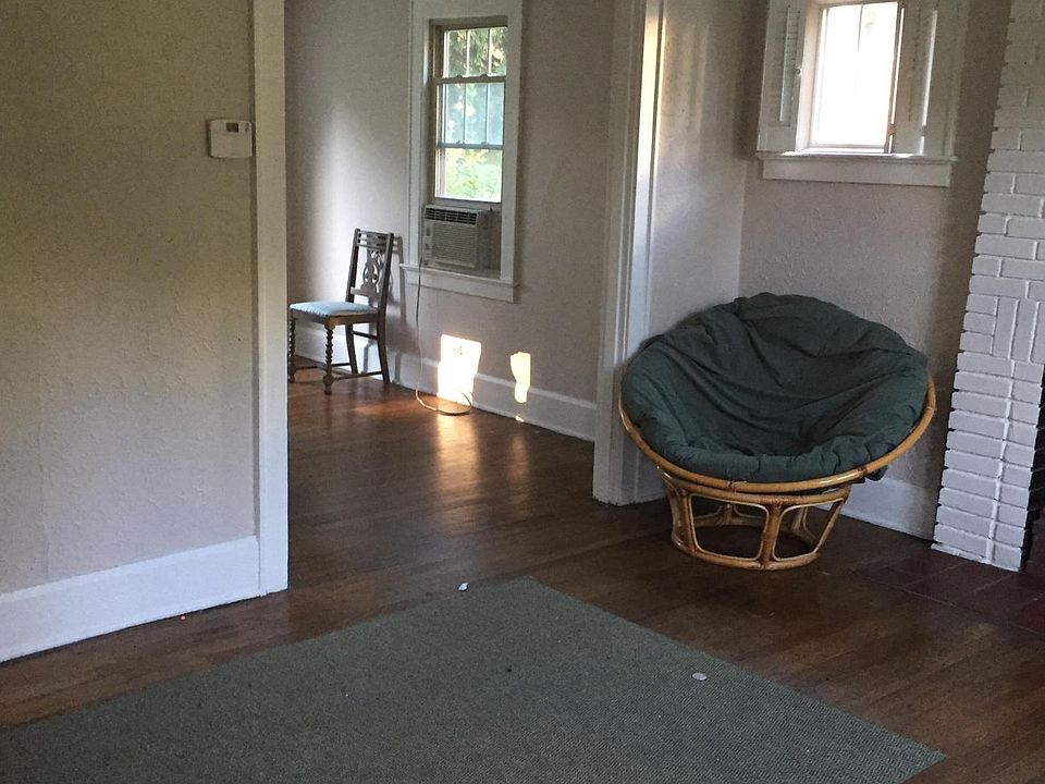 1st image of 115 Vine St
