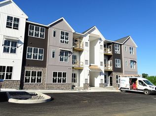 200 Creek Corner Dr APT 22, Ephrata, PA 17522