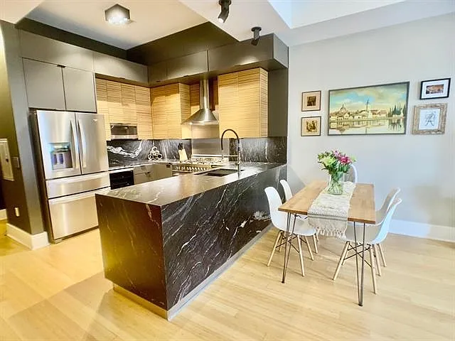 319 Monroe St #2 — Photo 4