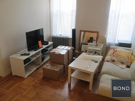 Rented by Bond New York | media 3