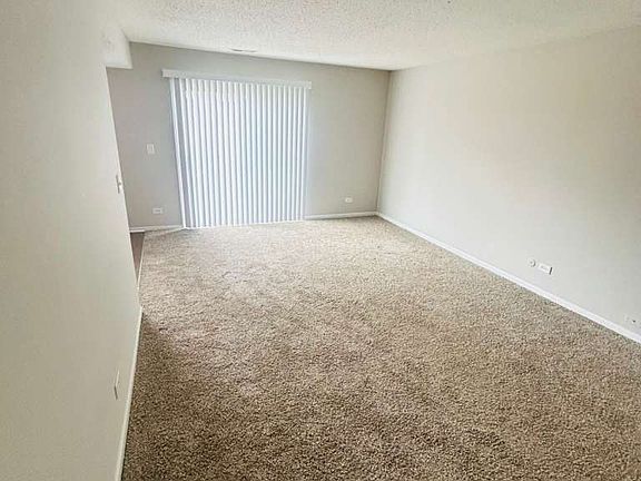 4th image of 1772 Howe Ln