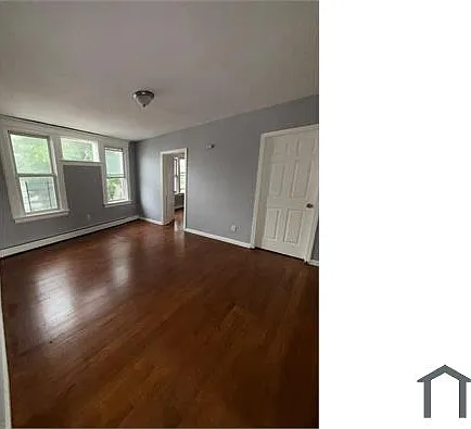 4 bed, $2,200 — Photo 3