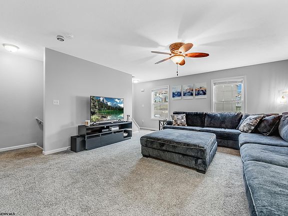 5th image of 145 Eagle Dr
