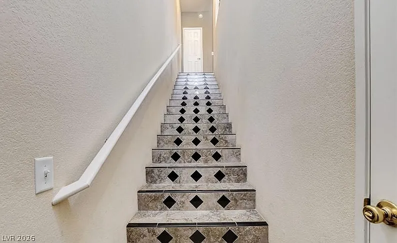 1 bed, 1.0 bath, 814 sqft, $1,900 — Photo 3