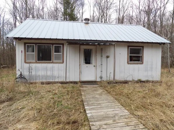 4596 N Tower Rd, Winter, WI 54896