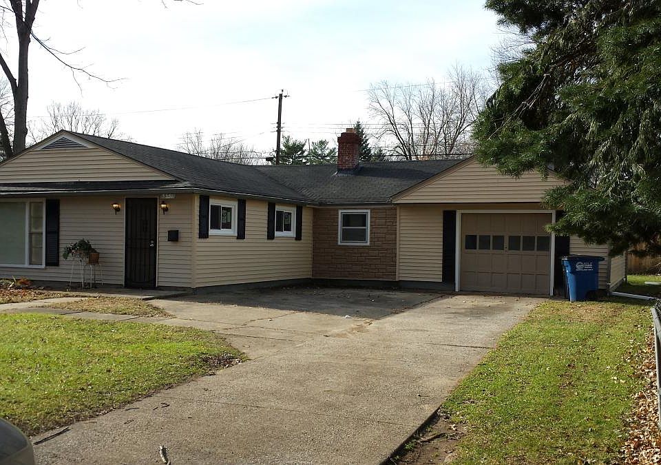 Zero entry ranch with EVERYTHING on the first floor and private entrance right from the garage. Plenty of parking and room for gardens too