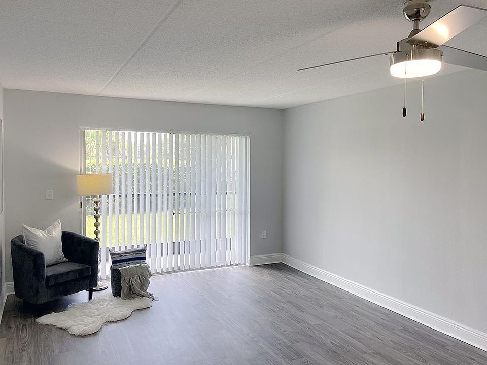 Poste Winter Park 800 Semoran Park Dr Winter Park FL Zillow