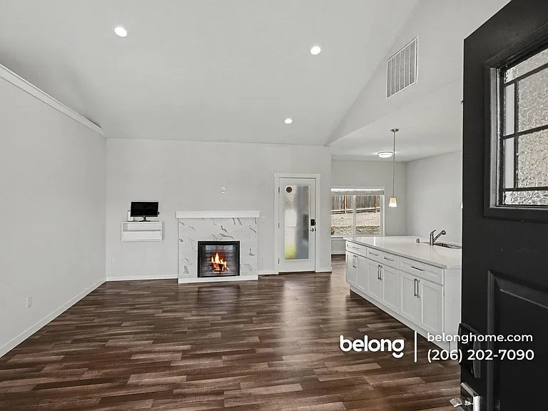 410 Emerald St #A — Photo 6