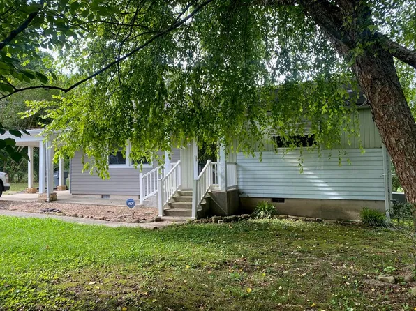 626 E Jere Whitson Rd, Cookeville, TN 38501