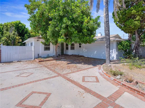 11338 Lull St, Sun Valley, CA 91352