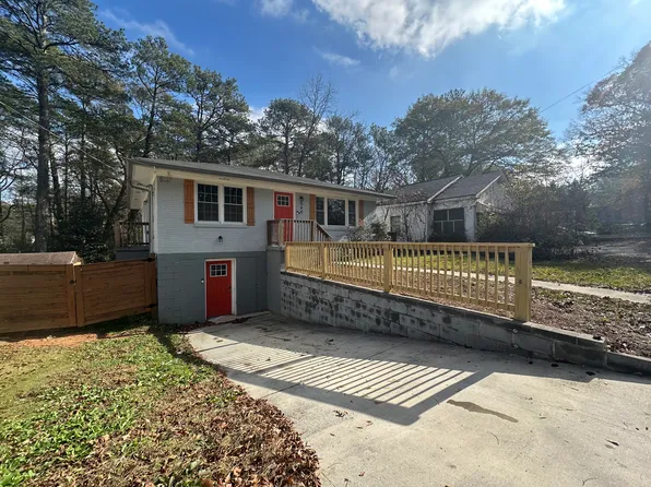 569 Woods Dr NW Suite B, Atlanta, GA 30318