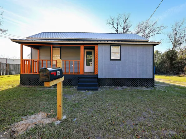 108 Perry Ln, Valdosta, GA 31601