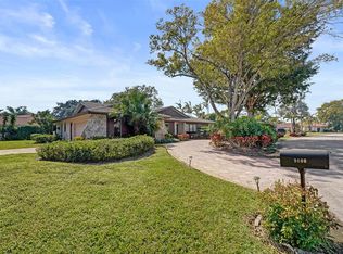 9600 Conch Shell Mnr, Plantation, FL 33324