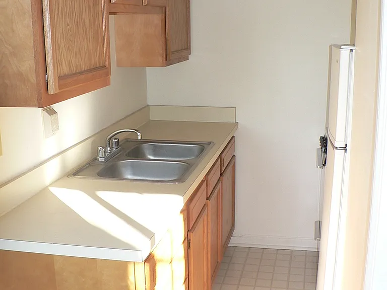 775 E. Broad St — Photo 89