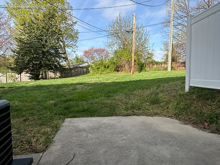 Longview — Photo 204