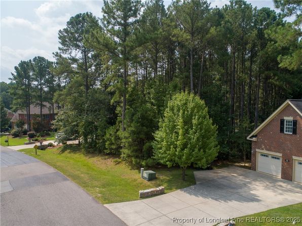 35 Barons Run W, Spring Lake, NC 28390