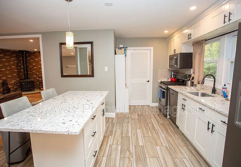 31 Edge Ln — Photo 13