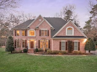 17304 Royal Court Dr, Davidson, NC 28036