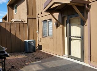 989 11th Ave SW, Forest Lake, MN 55025