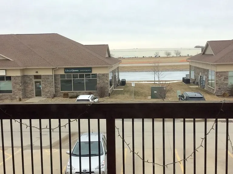 545 Pond View Drive — Photo 16