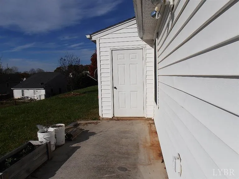 3 bed, 1297 sqft, $1,650 — Photo 3