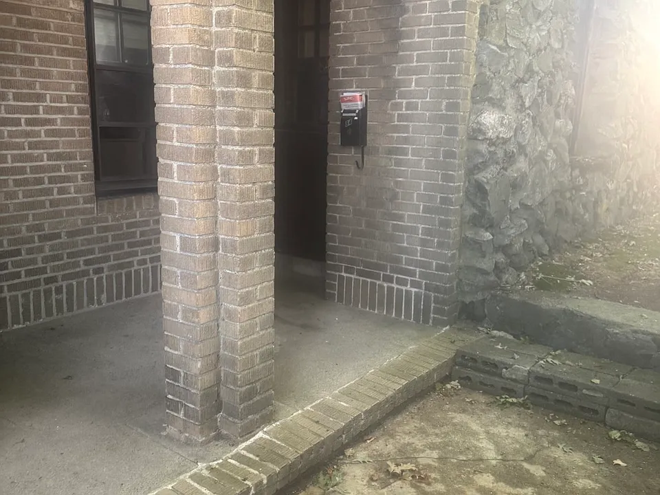 84 Sprague St #84