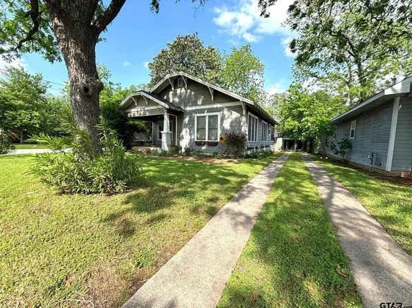608 Sycamore St, Mineola, TX 75773