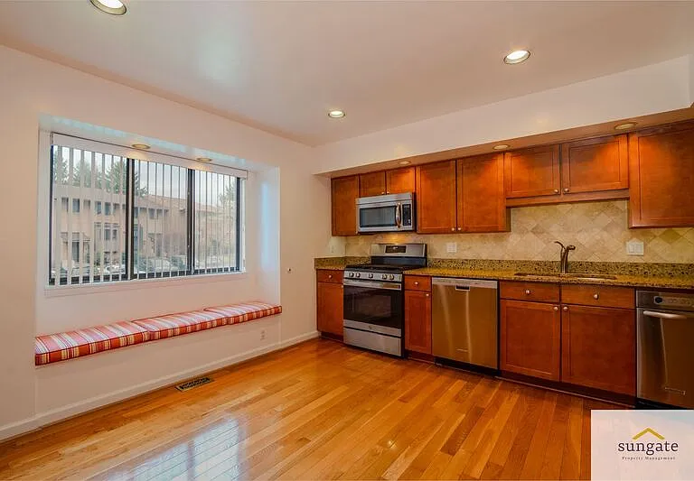 418 Five Farms Ln — Photo 6