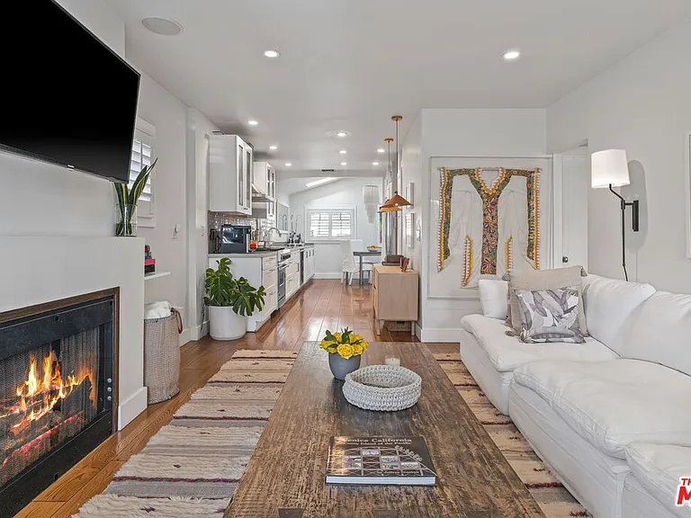 1605 Cabrillo Ave — Photo 9