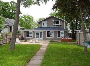 162 Eagle Point Rd, Fox Lake, IL 60020