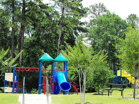 4th image of 1909 Graystone Hills Dr