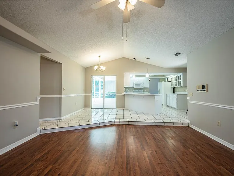 2326 Deerbrook Dr — Photo 32