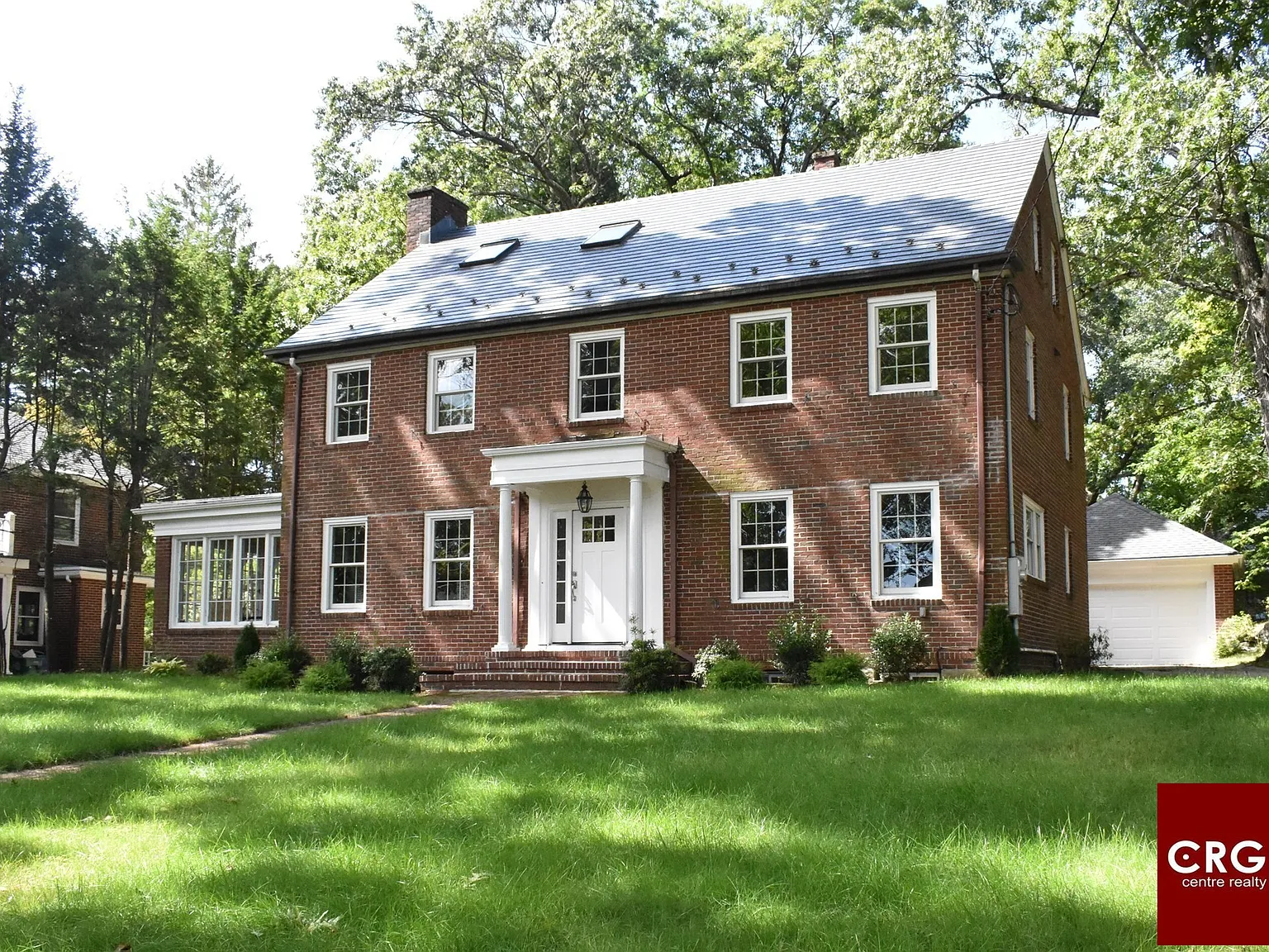 5 bed, 3.5 bath, $10,999 — Photo 1