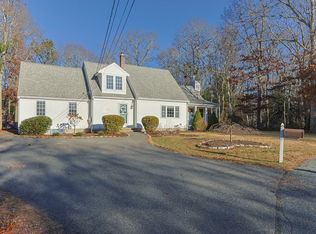 30 Flicker Lane, Marstons Mills, MA 02648