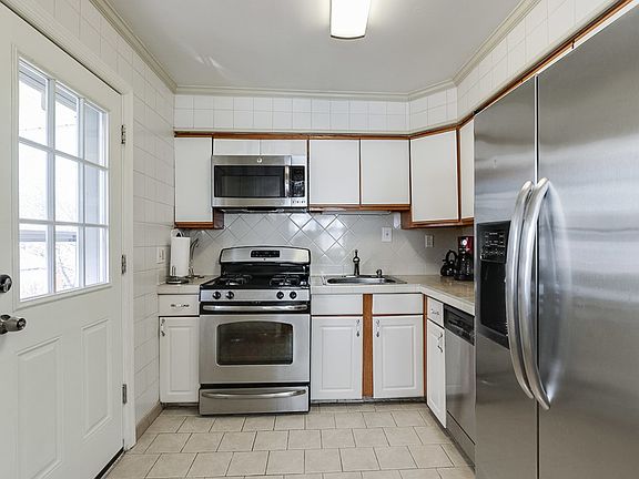 Kitchen with side door 