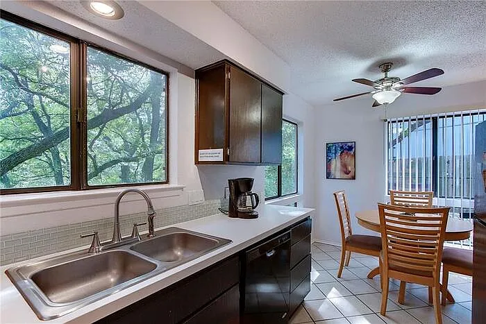 6211 Adalee Ave #A — Photo 11
