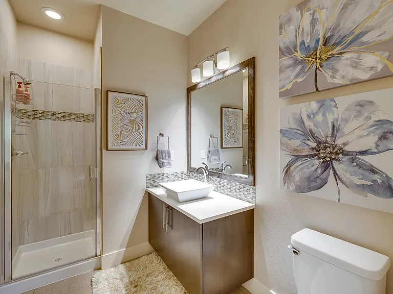 12127 NE 106th Pl — Photo 10