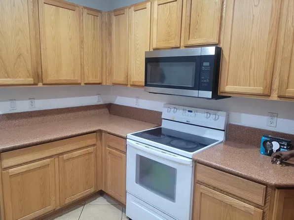4206 Cohune Palm Ct, Greenacres, FL 33463