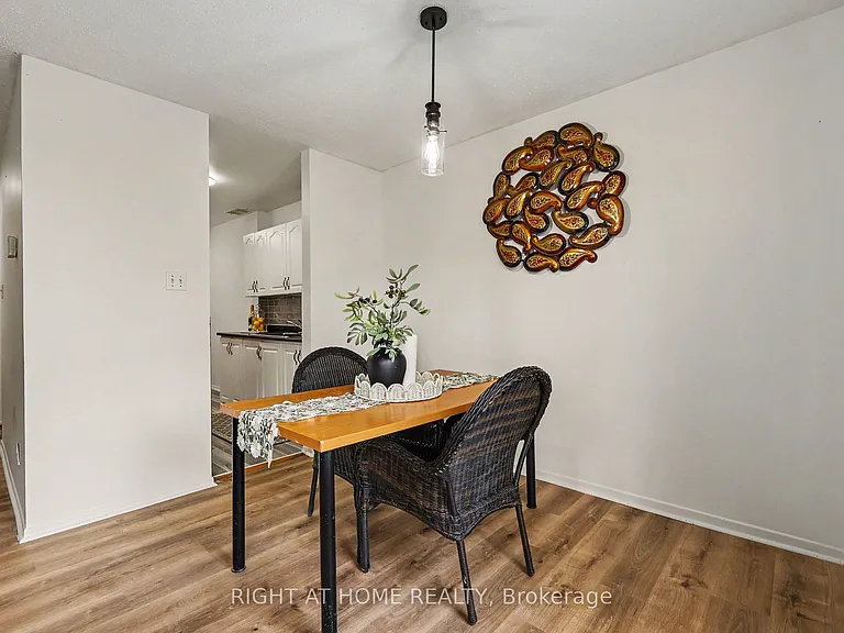 980 Gulf Pl #207 — Photo 12