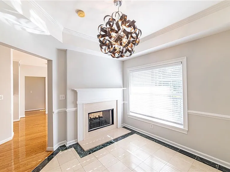 3275 Lenox Rd NE #214 — Photo 16